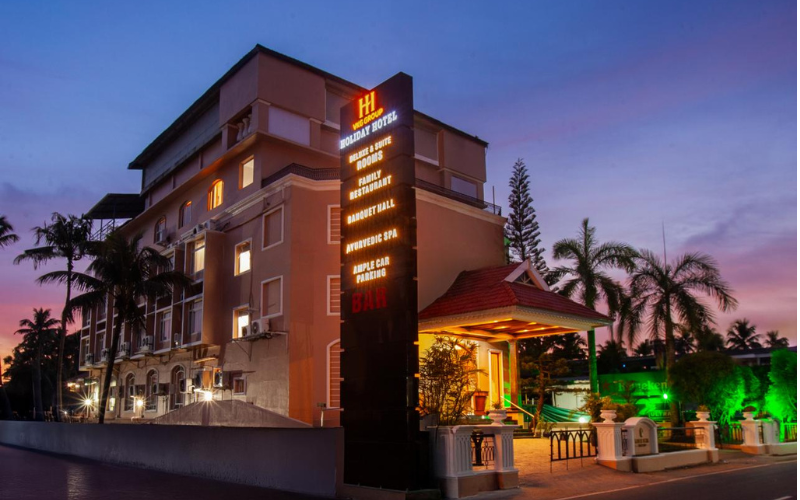 VKG Group Holiday Hotel Cherai